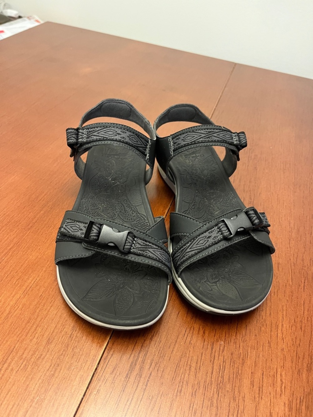Dansko Angie Sandals Strappy Comfort Shoes Size 8